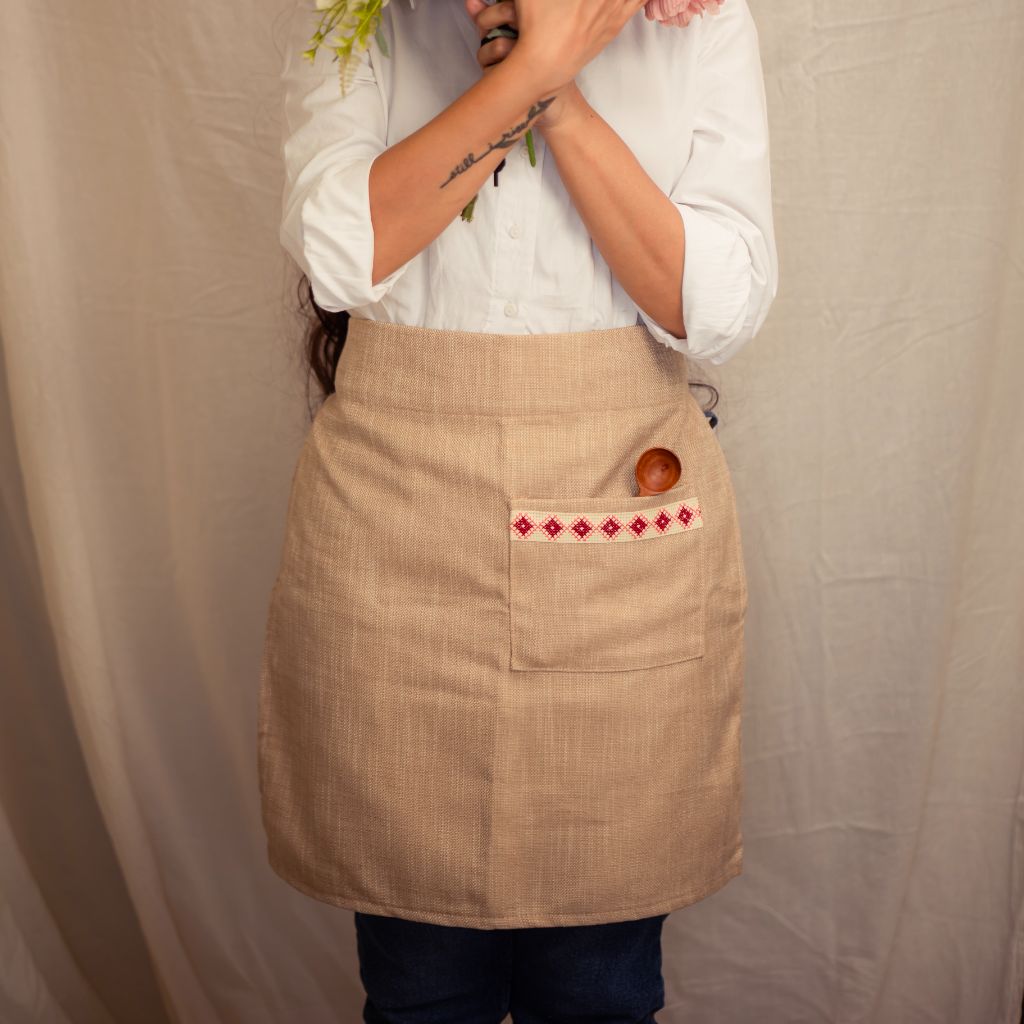 Pre-order Farah Half Apron - Cream