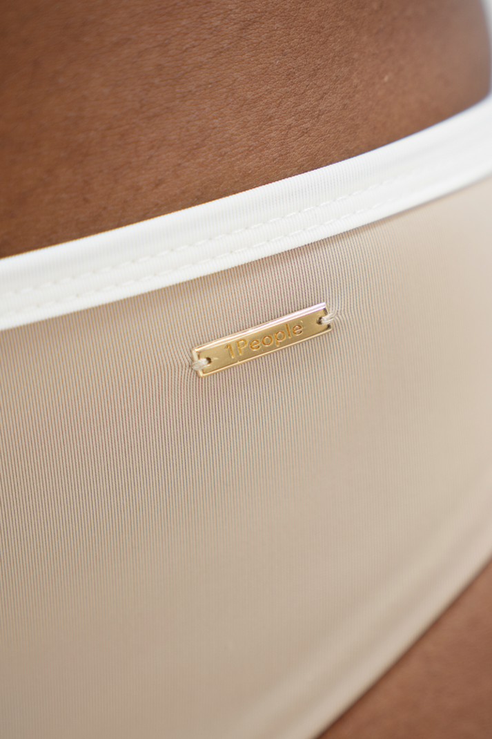 Brisbane - Bottom - Sand