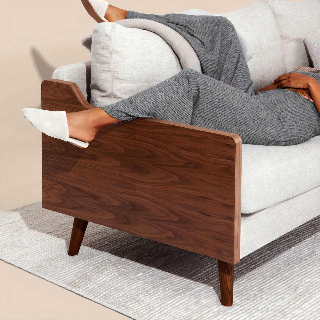 Cozy Sustainable Essentials for the Homebody in Your Life | Verte Mode