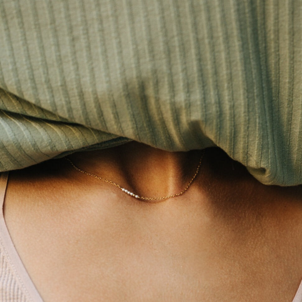 Pearl Bar Necklace