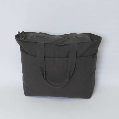 Tote bags with trolley sleeve